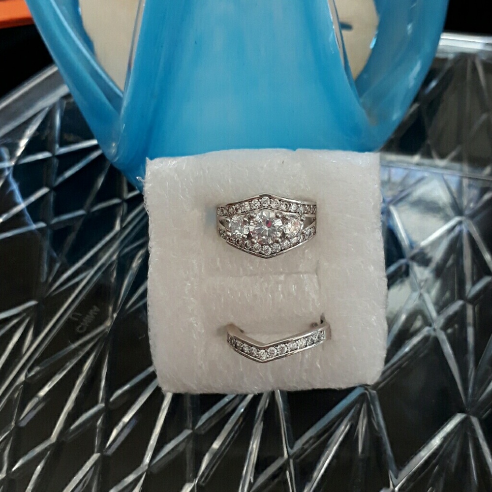 SIMULATED WHITE DIAMOND WEDDING SET